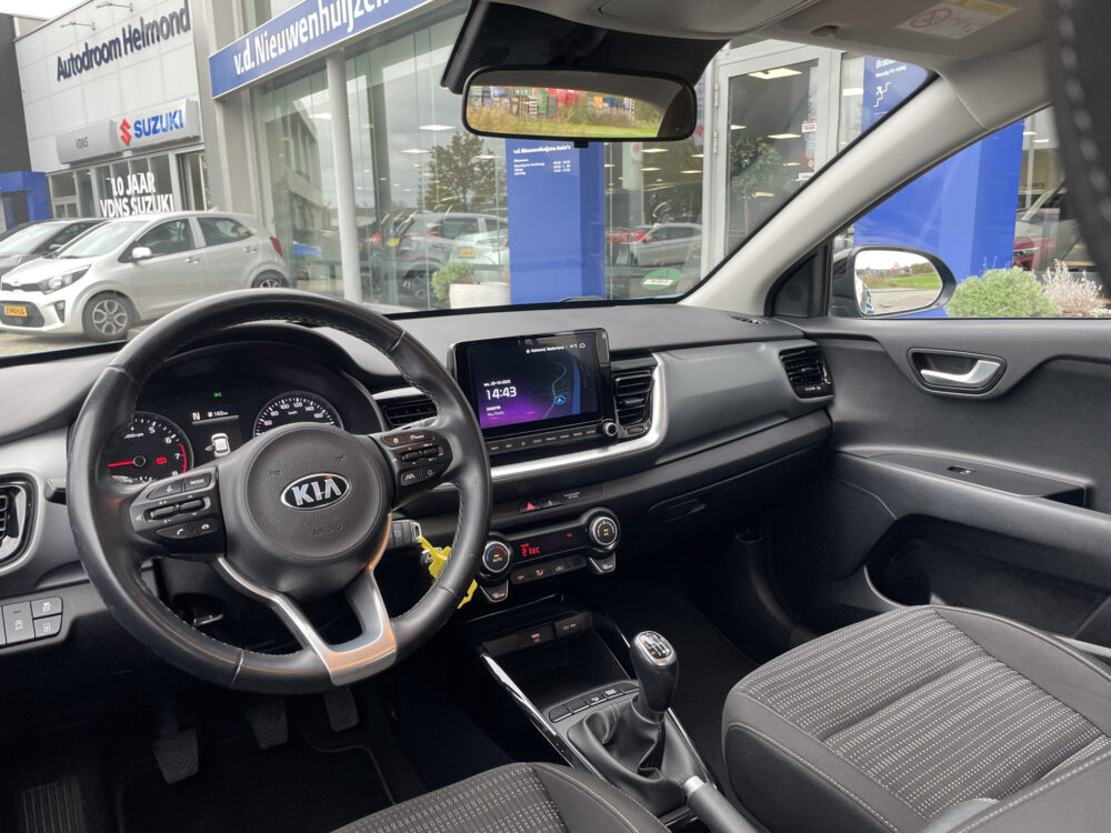 Kia Stonic 1.0 T-GDi MHEV DynamicLine 10