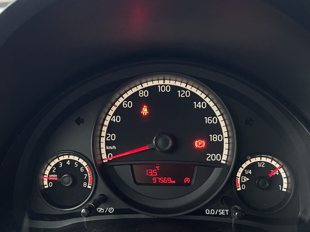 Volkswagen up! 1.0 move up! BlueMotion 18