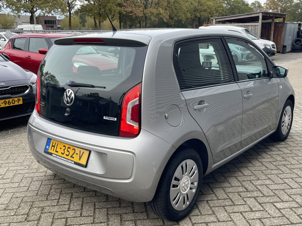 Volkswagen up! 1.0 move up! BlueMotion 4