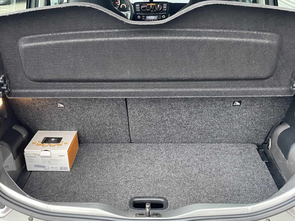 Volkswagen up! 1.0 move up! BlueMotion 7