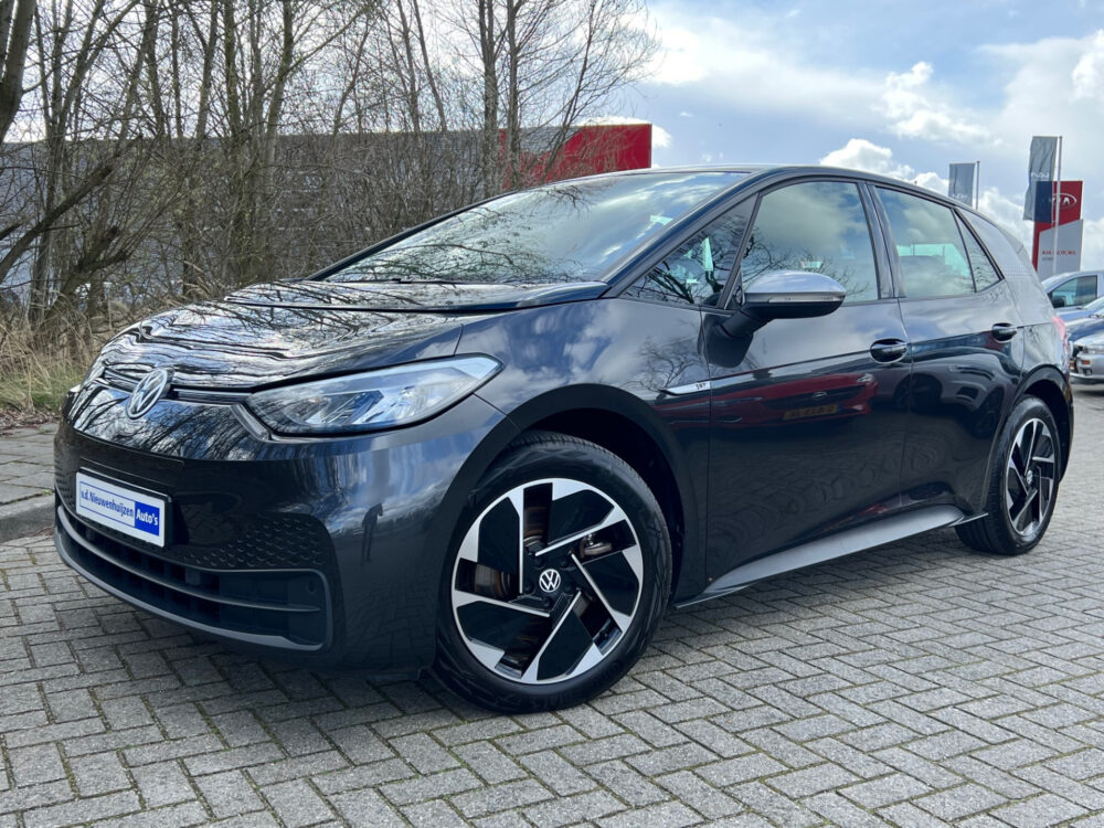Volkswagen ID.3 First 58 kWh 1