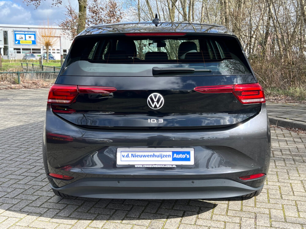 Volkswagen ID.3 First 58 kWh 6