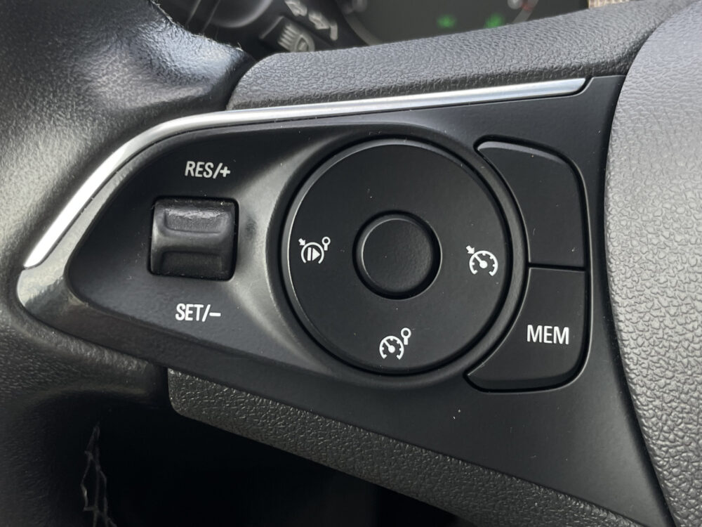 Opel Grandland X 1.2 Turbo Innovation 25