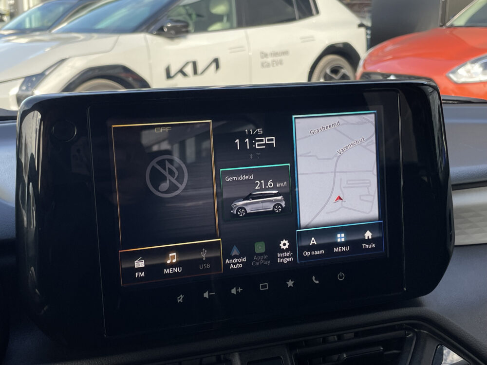 Suzuki Swift 1.2 Select Smart Hybrid 16