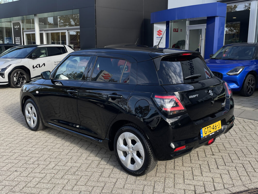 Suzuki Swift 1.2 Select Smart Hybrid 5