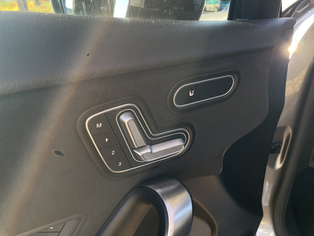 Mercedes-Benz A-Klasse 200 Business Solution AMG 14