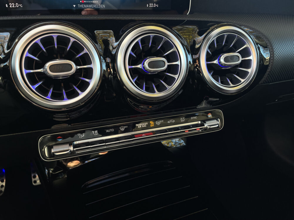 Mercedes-Benz A-Klasse 200 Business Solution AMG 16