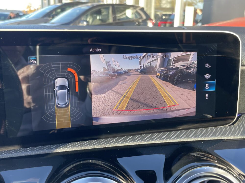 Mercedes-Benz A-Klasse 200 Business Solution AMG 22