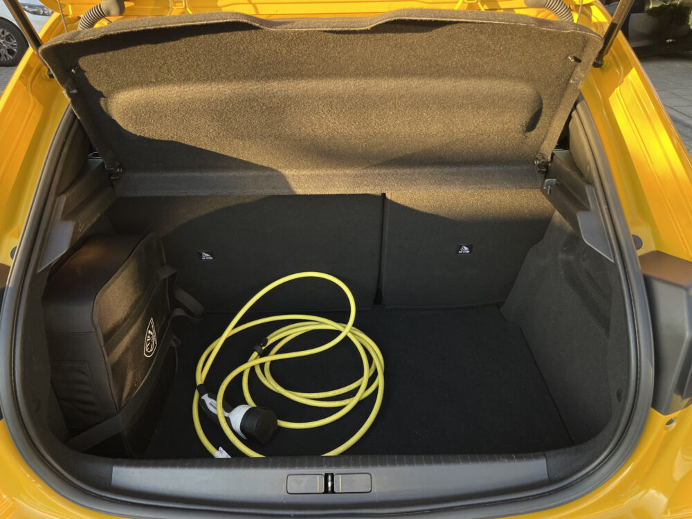 Peugeot e-208 EV Active 50 kWh 7