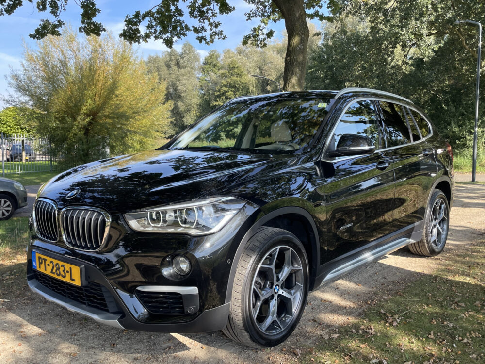 BMW X1 xDrive20i High Executive 1