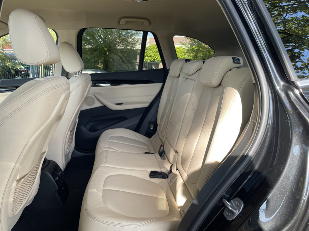 BMW X1 xDrive20i High Executive 12