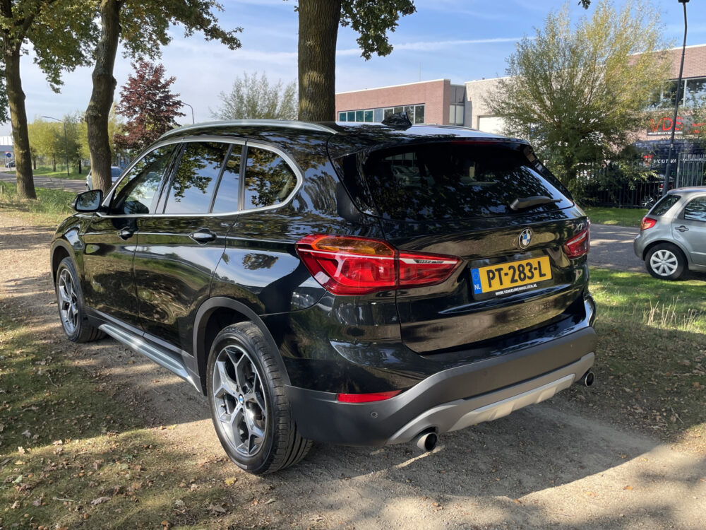 BMW X1 xDrive20i High Executive 7