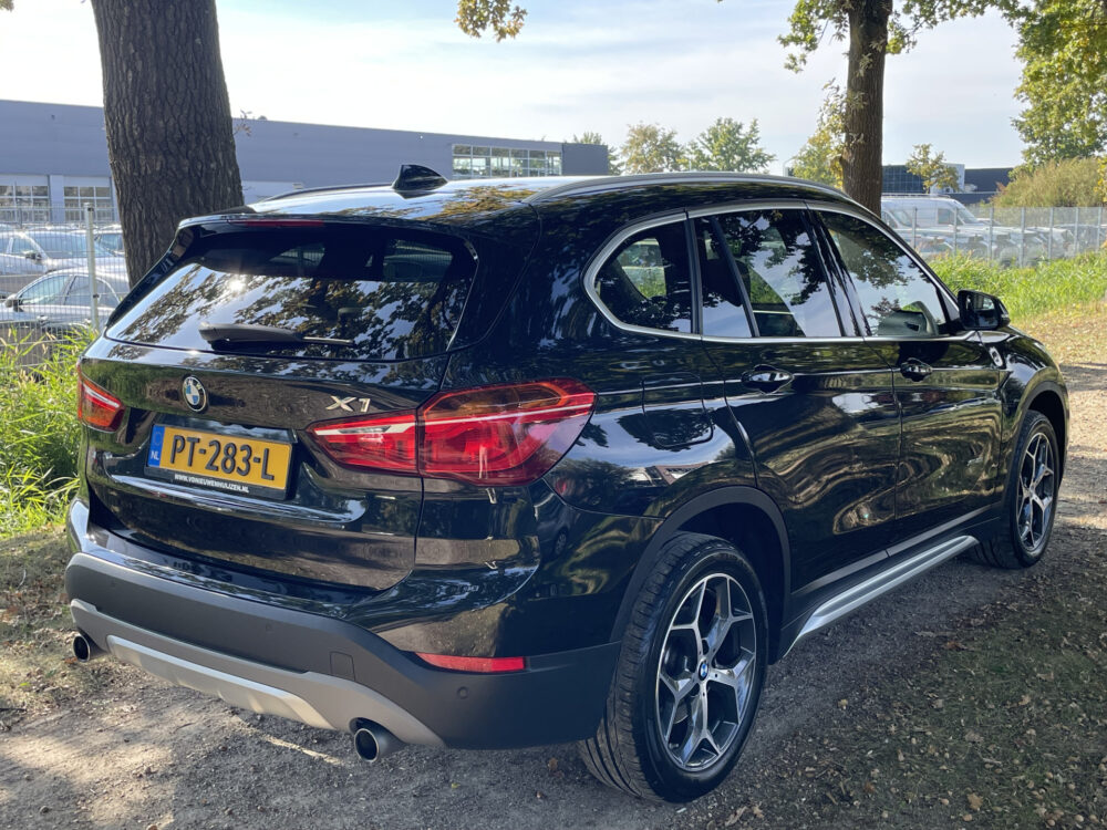 BMW X1 xDrive20i High Executive 9