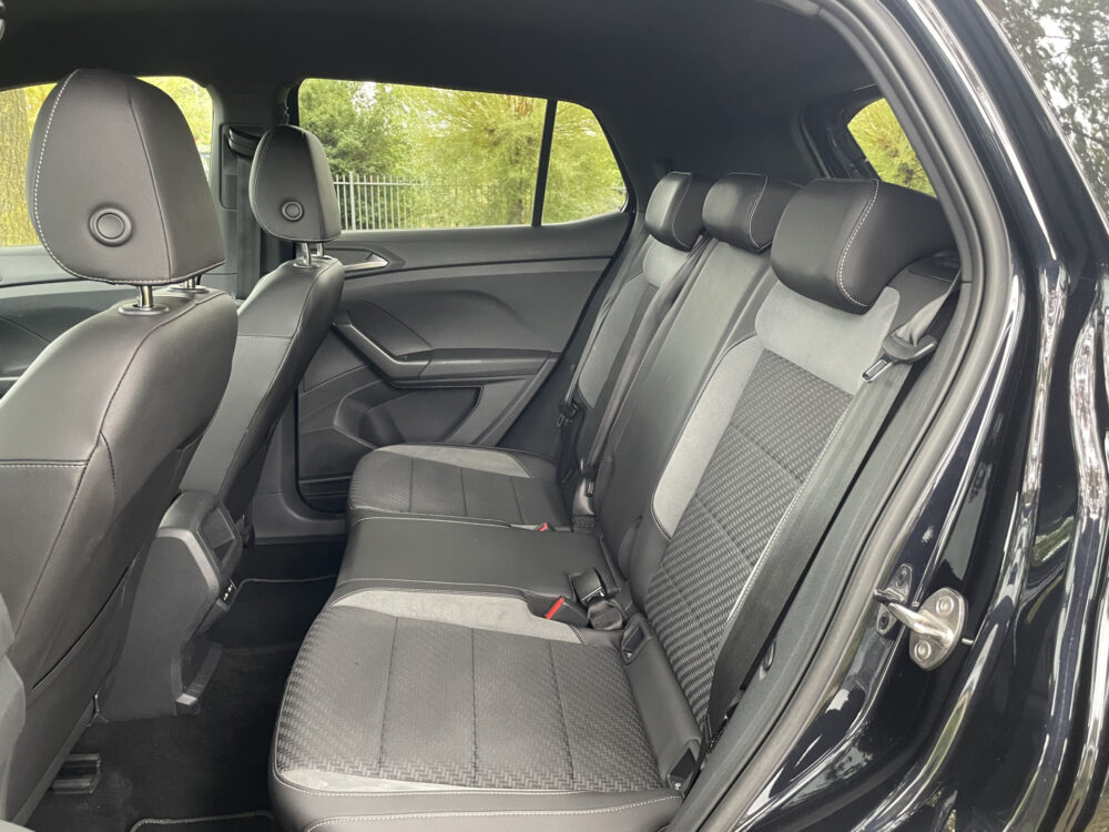 Volkswagen T-Cross 1.0 TSI R-Line 11