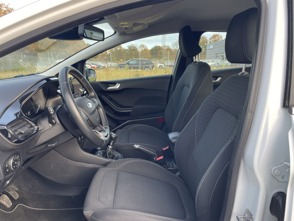 Ford Fiesta 1.0 EcoBoost Titanium 13