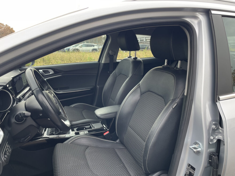 Kia Xceed 1.0 T-GDi DynamicLine 13