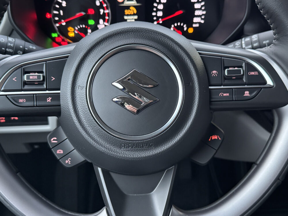 Suzuki Swift 1.2 Select Smart Hybrid 8