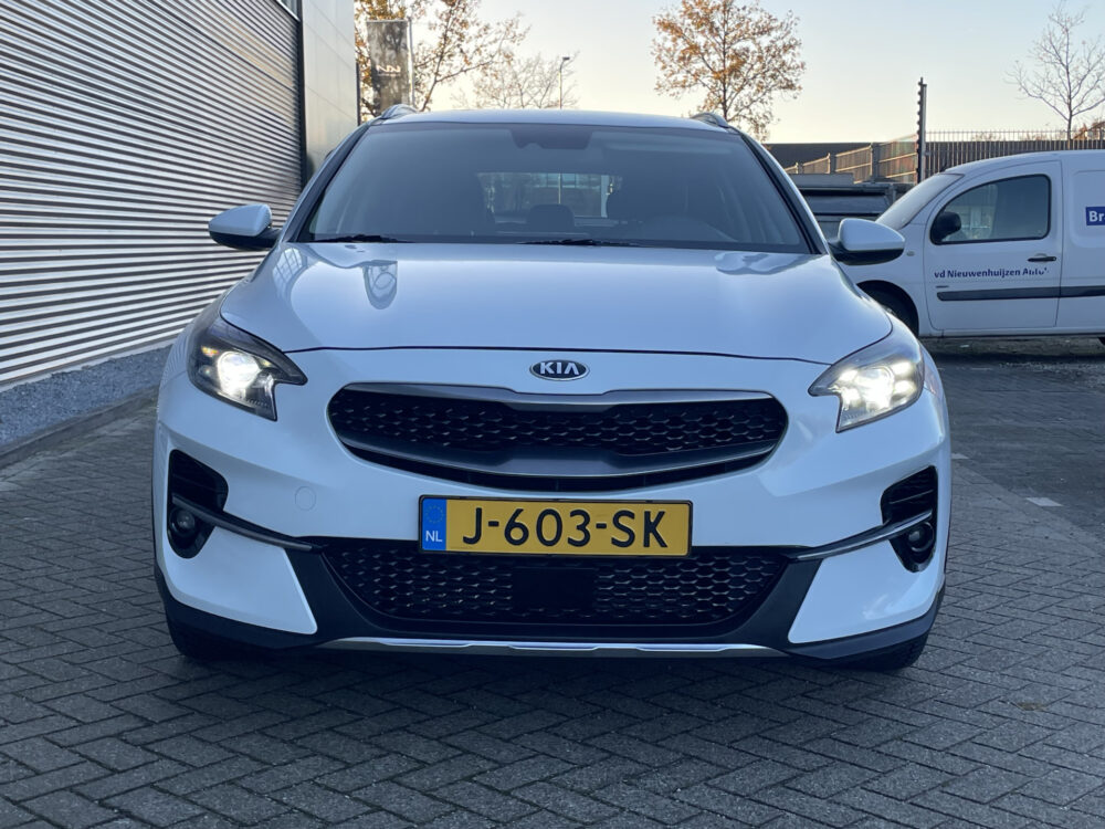 Kia Xceed 1.4 T-GDi DynamicLine Automaat 2