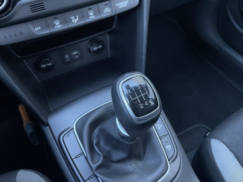 Hyundai KONA 1.0T Essence 11