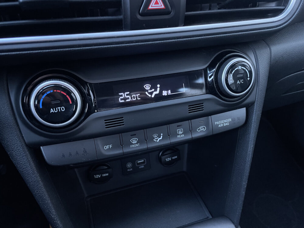 Hyundai KONA 1.0T Essence 12