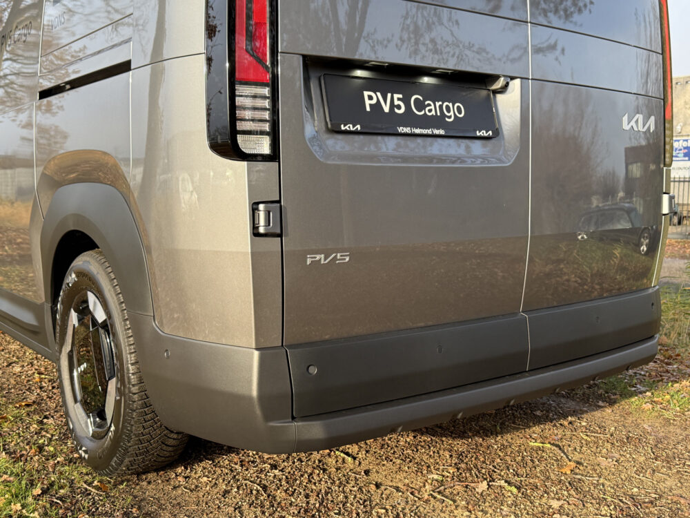 Kia PV5 L2H1 Elite Executive 51.5 kWh 9