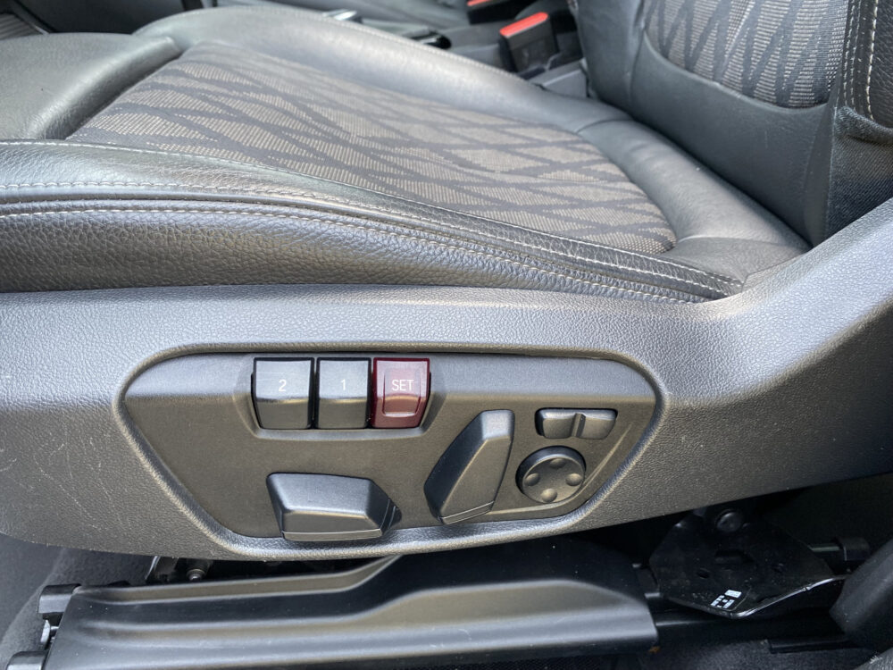 BMW X1 sDrive20i High Executive 12