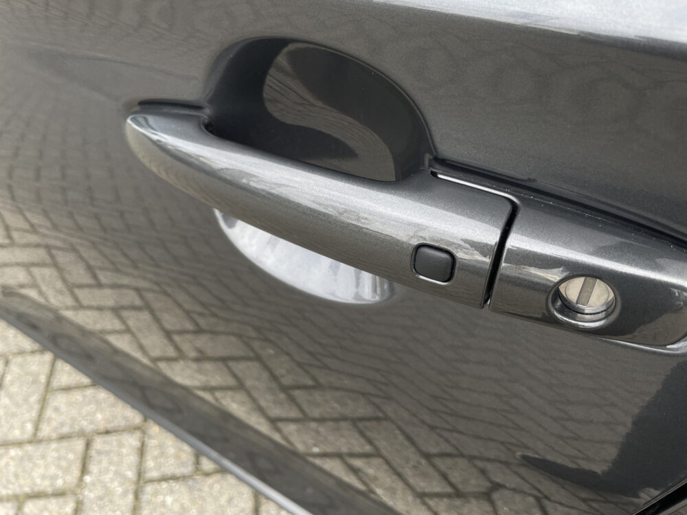 Suzuki Swift 1.2 Select Smart Hybrid 11