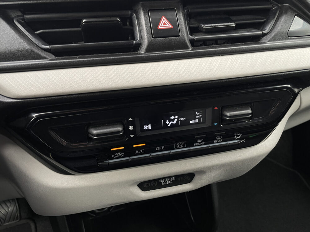 Suzuki Swift 1.2 Select Smart Hybrid 16