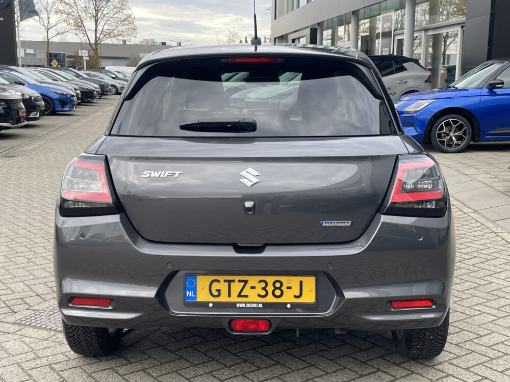 Suzuki Swift 1.2 Select Smart Hybrid 6
