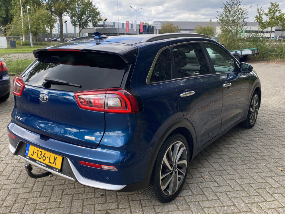 Kia Niro 1.6 GDi Hybrid ExecutiveLine 8