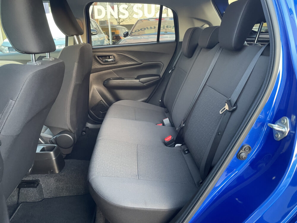 Suzuki Swift 1.2 Select Smart Hybrid 10