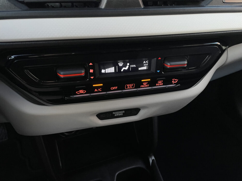 Suzuki Swift 1.2 Select Smart Hybrid 17