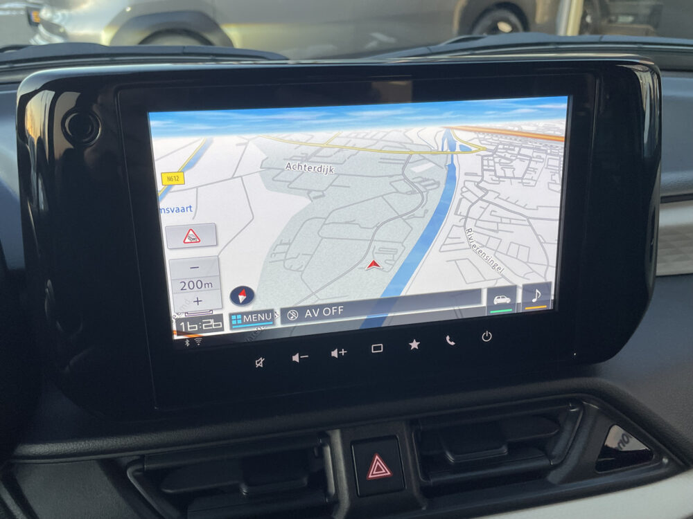 Suzuki Swift 1.2 Select Smart Hybrid 18