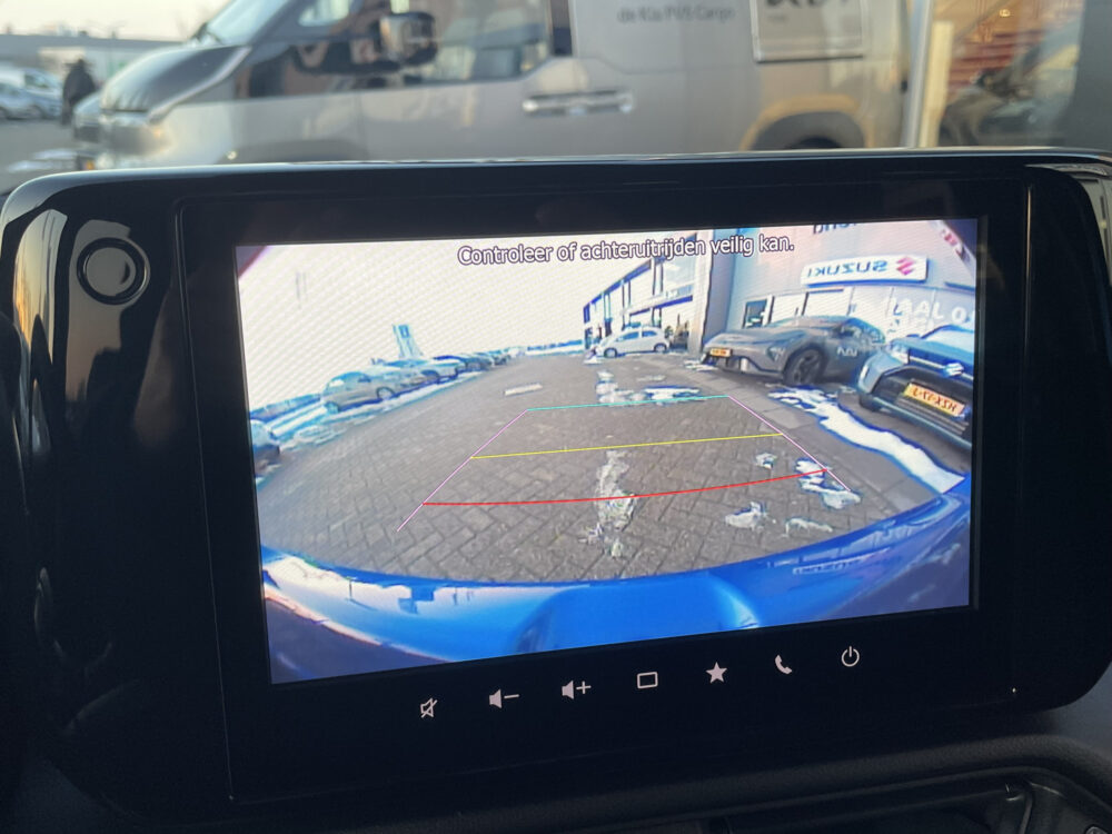 Suzuki Swift 1.2 Select Smart Hybrid 21