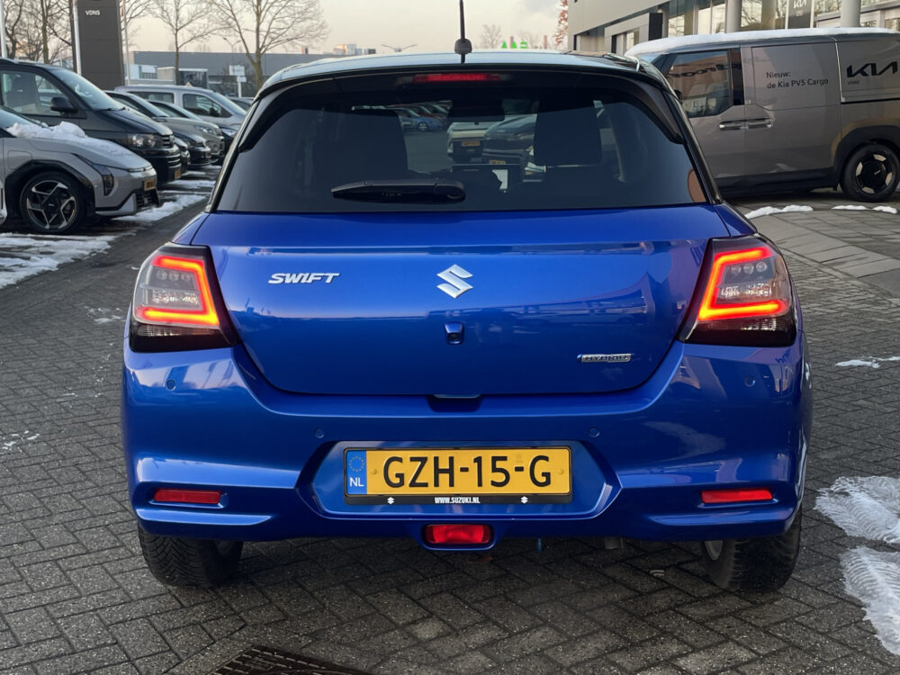 Suzuki Swift 1.2 Select Smart Hybrid 7
