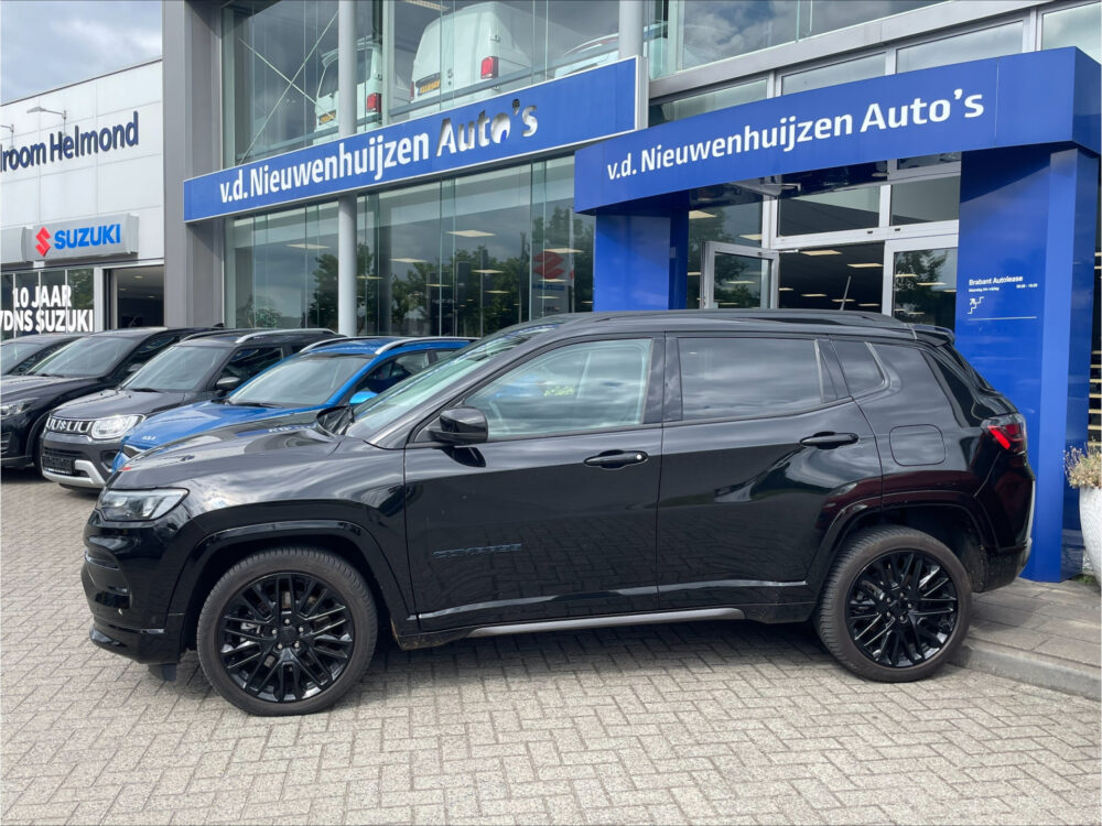 Jeep Compass 4xe 240 Plug-in Hybrid Electric S 2