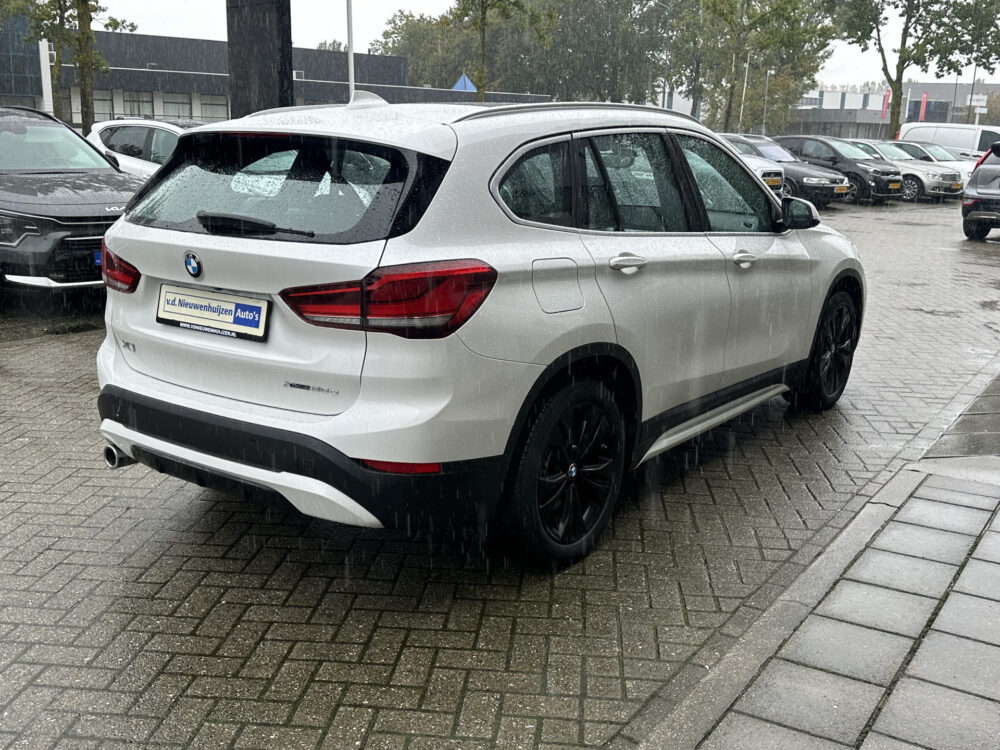 BMW X1 xDrive25e Executive 4