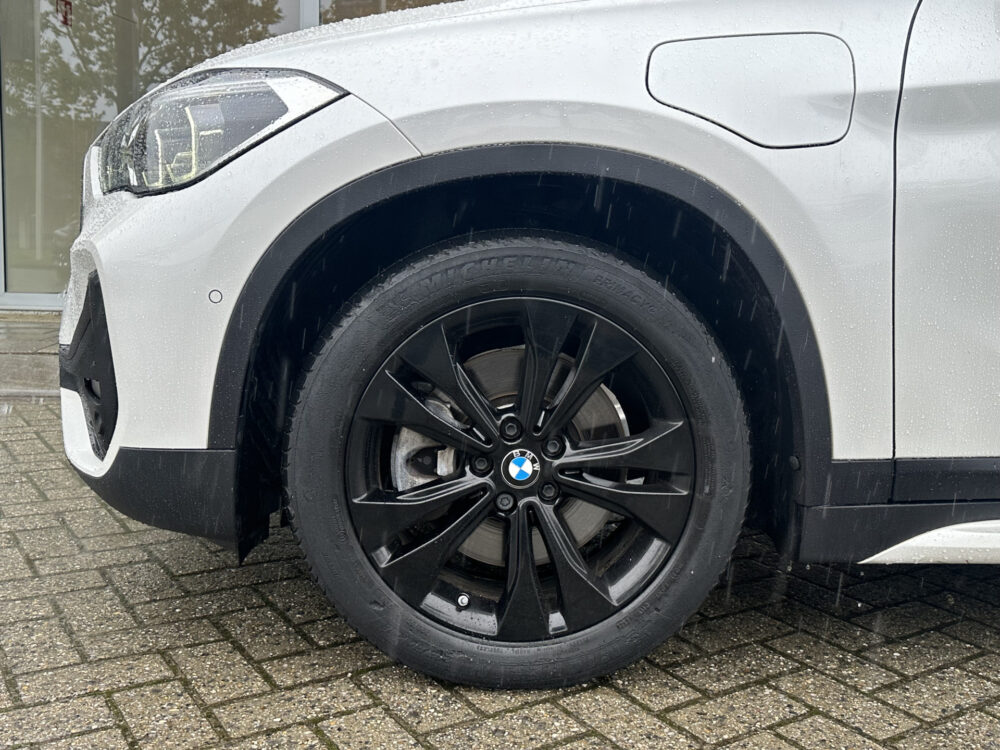 BMW X1 xDrive25e Executive 5