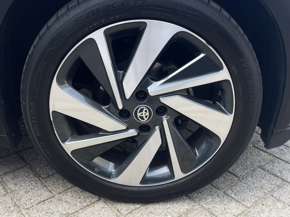 Toyota Aygo X 1.0 VVT-i MT Envy 5