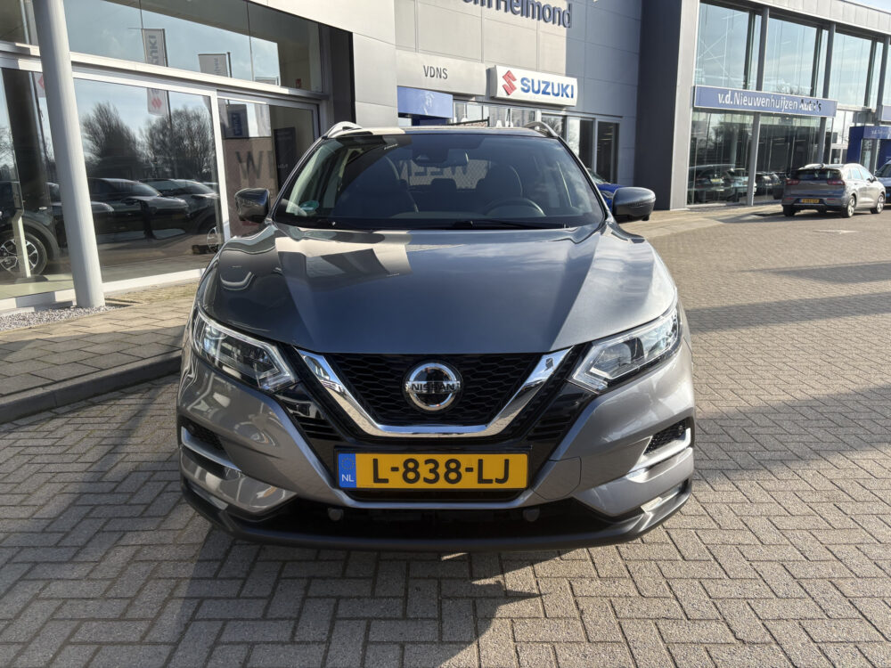 Nissan QASHQAI 1.3 DIG-T Premium Edition 18