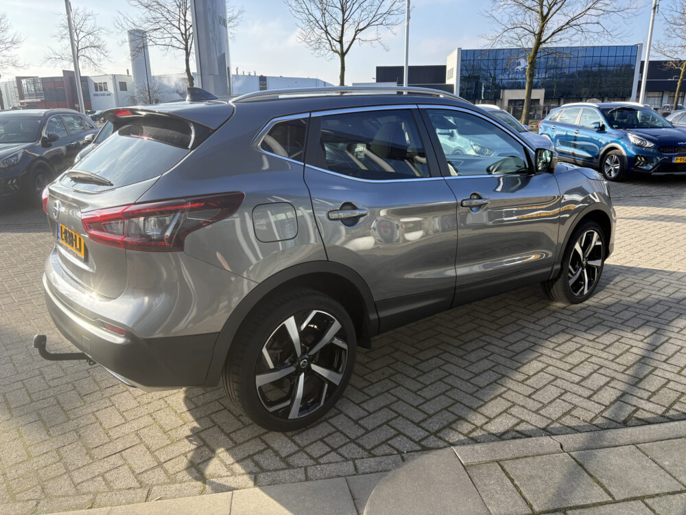 Nissan QASHQAI 1.3 DIG-T Premium Edition 4