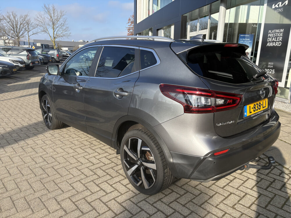 Nissan QASHQAI 1.3 DIG-T Premium Edition 6