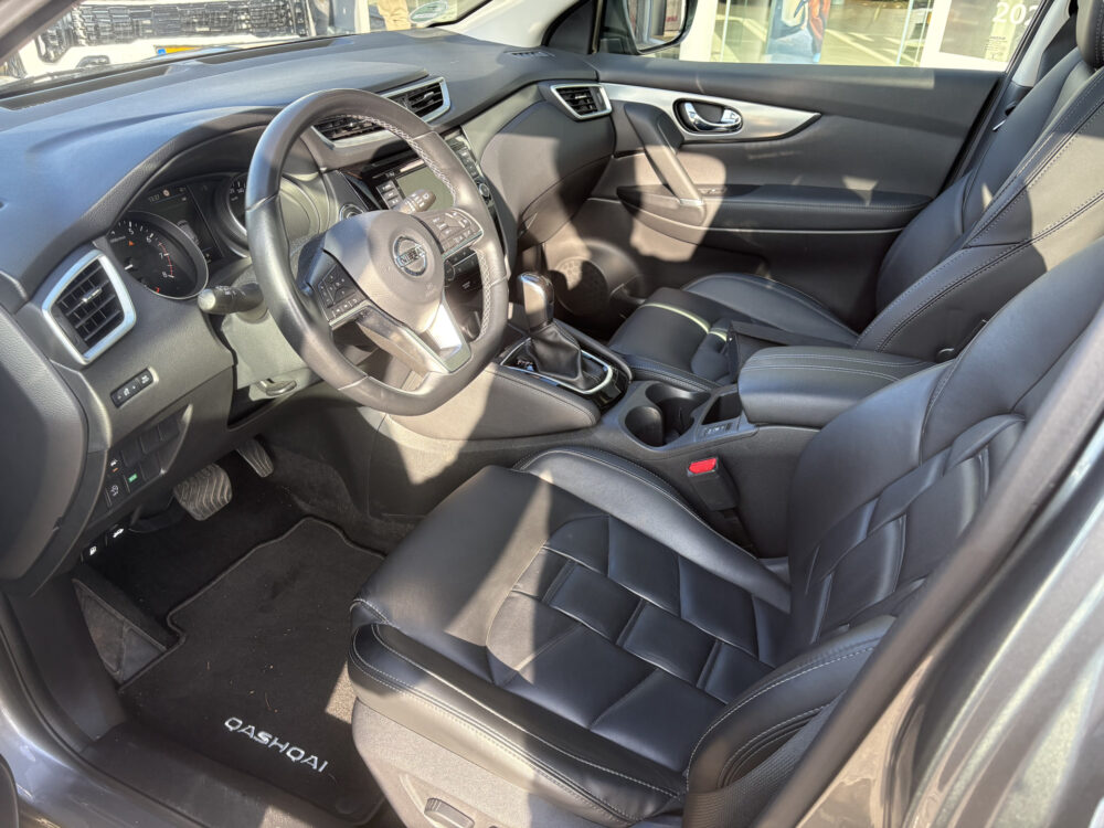 Nissan QASHQAI 1.3 DIG-T Premium Edition 9