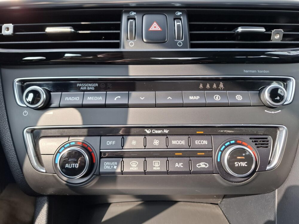 Kia Optima 2.0 GDI PHEV Business DynamicLine 12