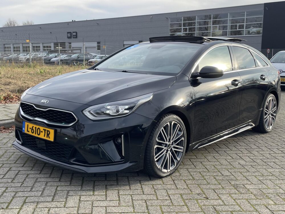 Kia ProCeed 1.5 T-GDI GT-PlusLine 1