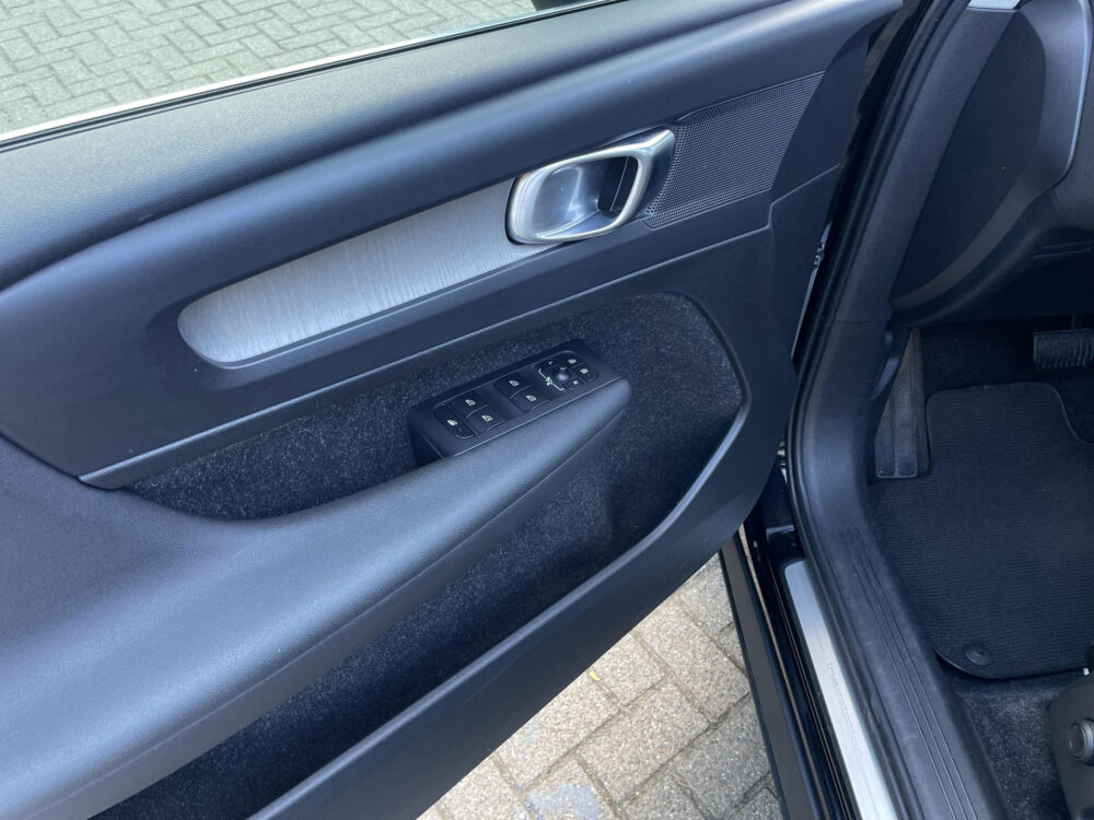 Volvo XC40 2.0 T4 Inscription 9