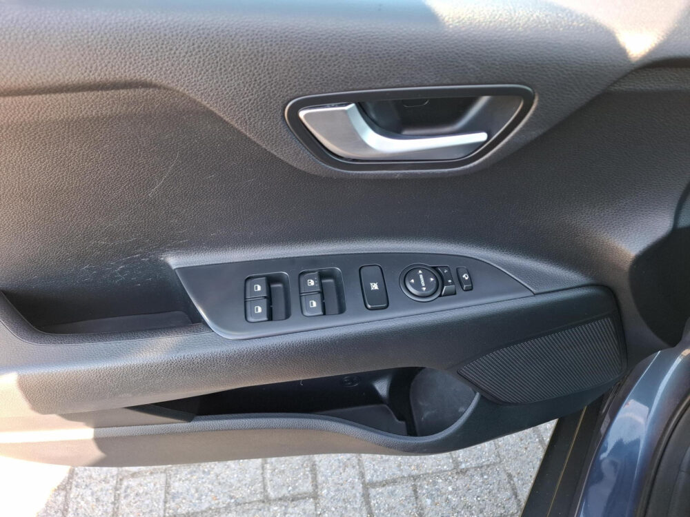 Kia Stonic 1.0 T-GDi DynamicLine 9