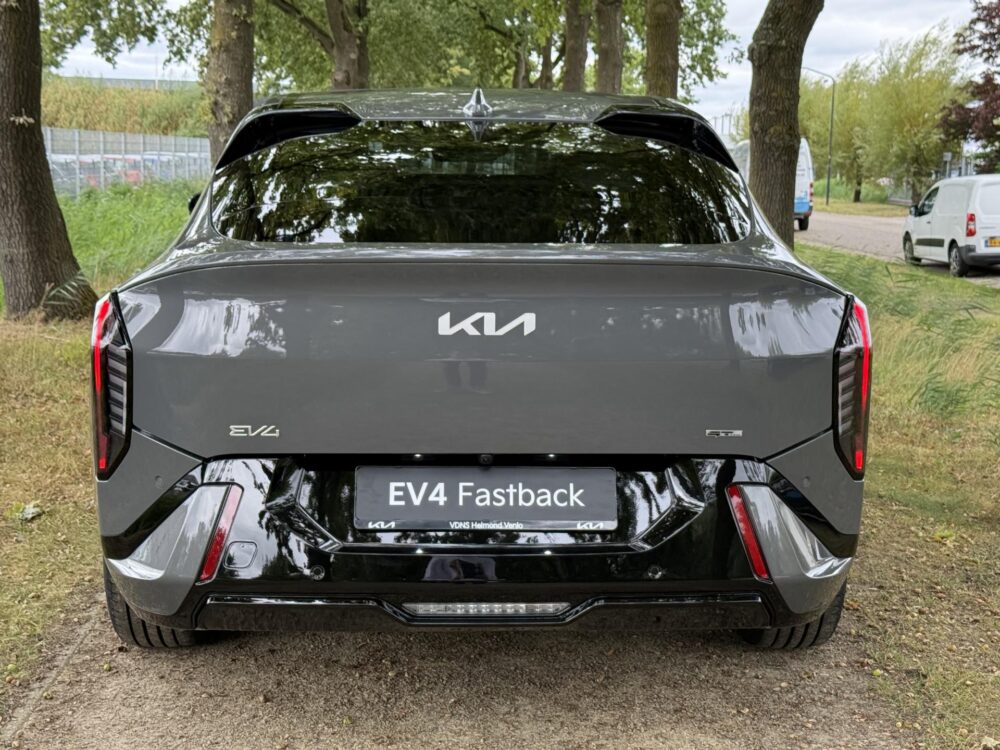 Kia EV4 GT-PlusLine 81.4 kWh 6