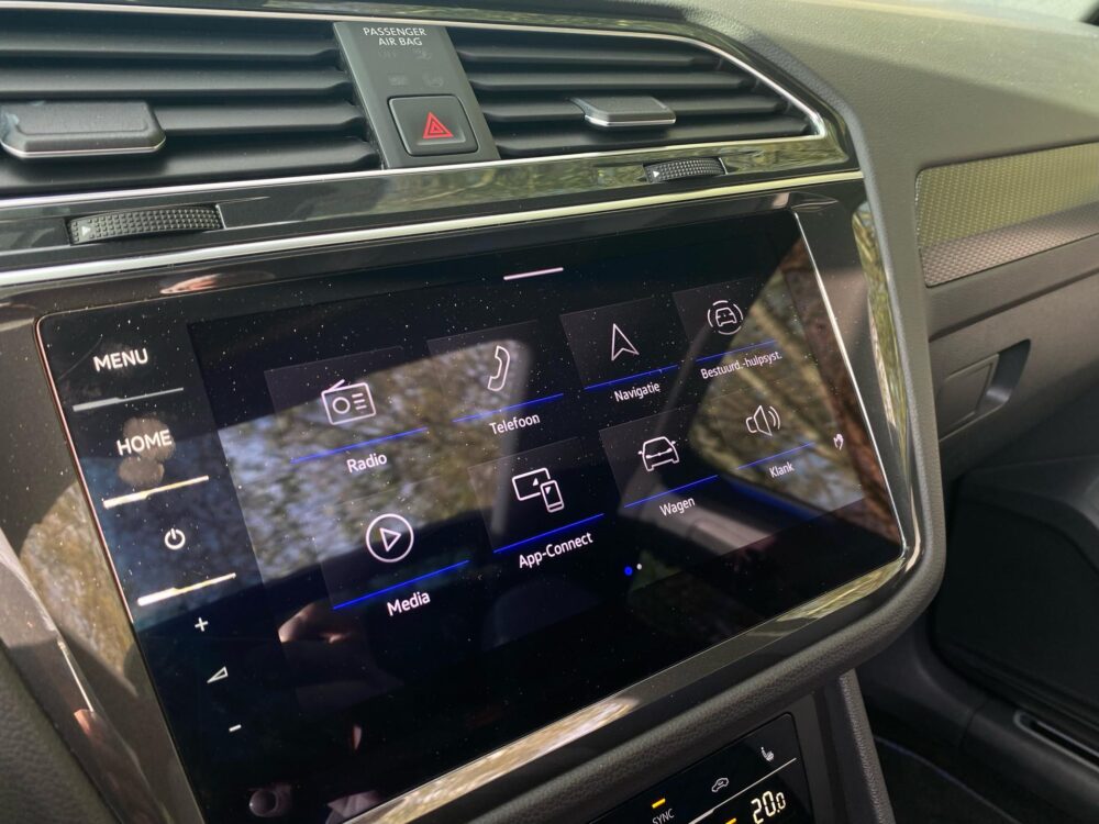 Volkswagen Tiguan R 2.0 TSI 4Motion 24