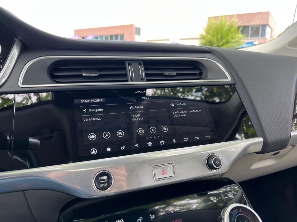 Jaguar I-PACE EV400 HSE 13
